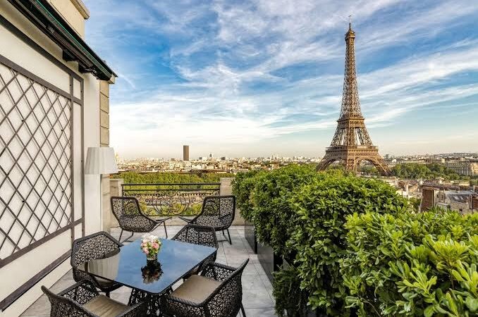 La Beauté des Hôtels : Entre Histoire, Prestige et Excellence Française